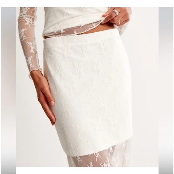 NEW Abercrombie & fitch skirt - Picture 2 of 7